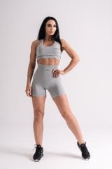 Dikişsiz  Push-up Detaylı Toparlayıcı Gri Şort Takım