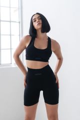 Dikişsiz  Push-up Detaylı Toparlayıcı Siyah Şort